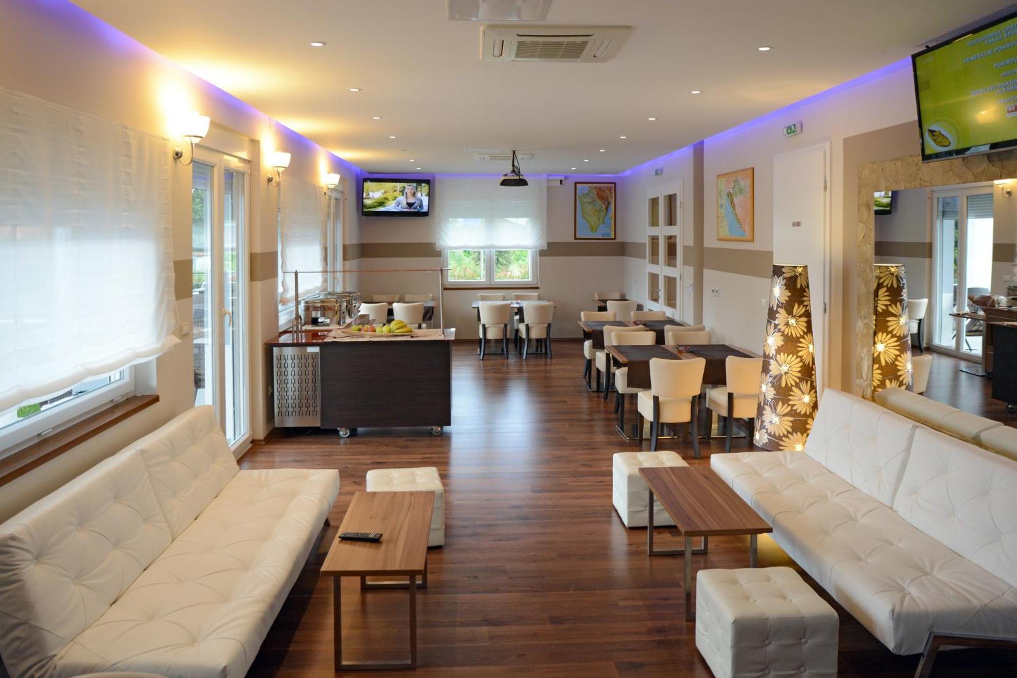 Rooms Villa Oasiss Винкуран Екстериор снимка