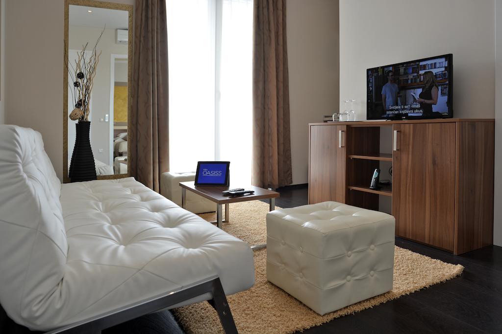 Rooms Villa Oasiss Винкуран Стая снимка