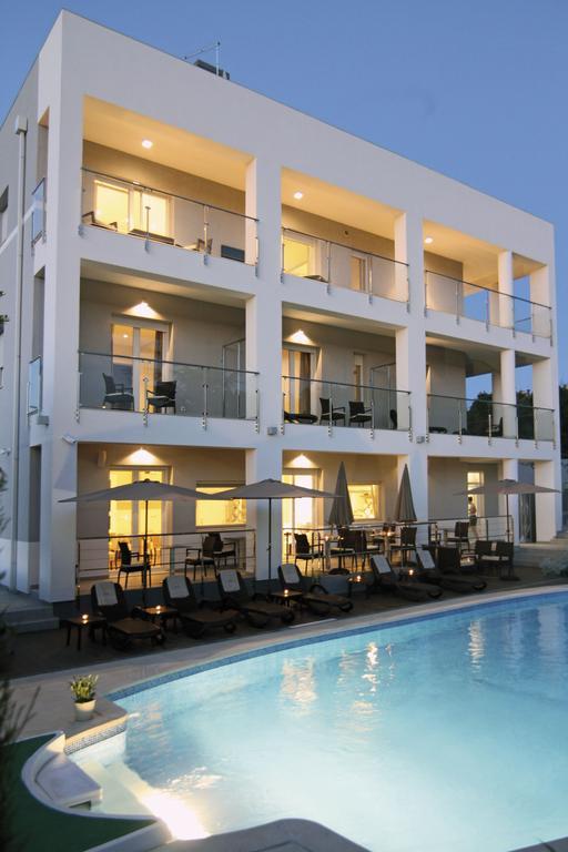 Rooms Villa Oasiss Винкуран Екстериор снимка