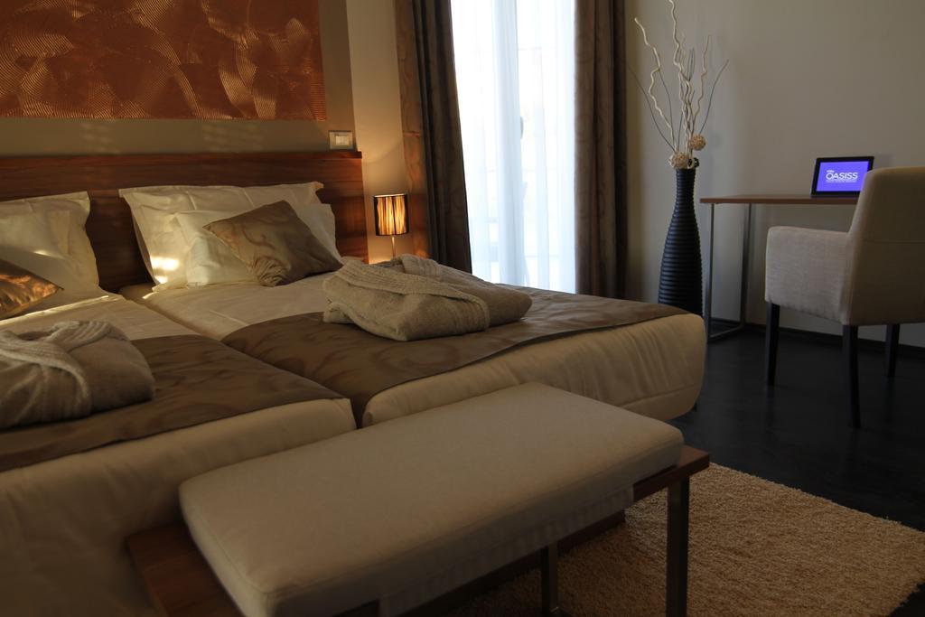 Rooms Villa Oasiss Винкуран Стая снимка