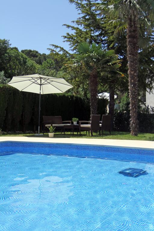 Rooms Villa Oasiss Винкуран Екстериор снимка